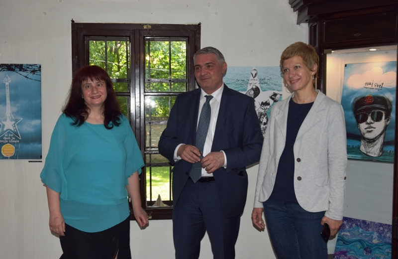 Амбасадор Јерменије у посети изложби „Рокенрол воде“ Анамарије Вартабедијан  у Ранчићевој кући